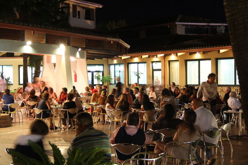 Th Le Castella - Baia Degli Dei Village Zewnętrze zdjęcie
