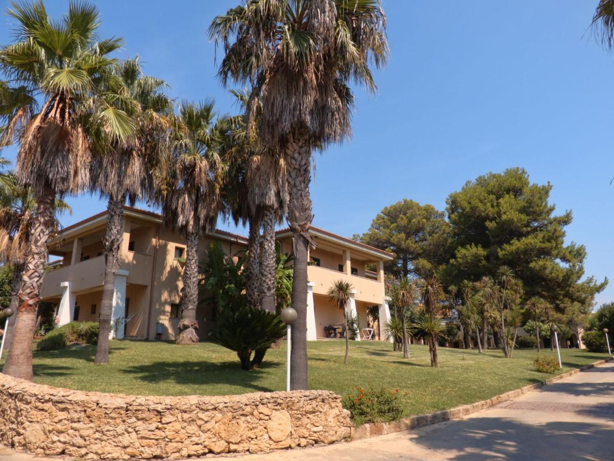 Th Le Castella - Baia Degli Dei Village Zewnętrze zdjęcie